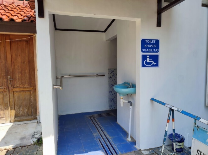 toilet khusus disabilitas
